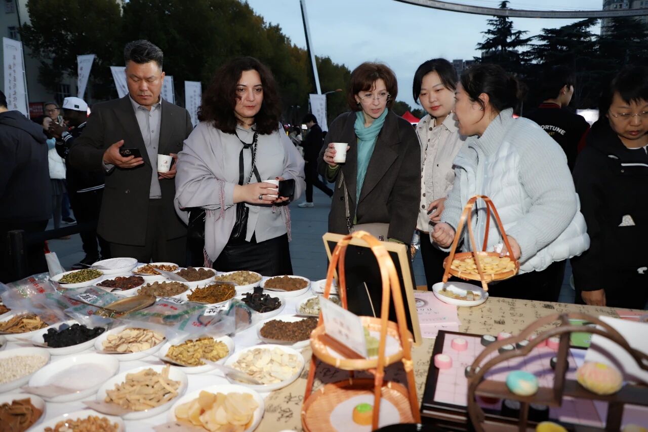 微信图片_2025-11-06_154401_790.jpg 微信图片_2025-11-06_154401_790.jpg